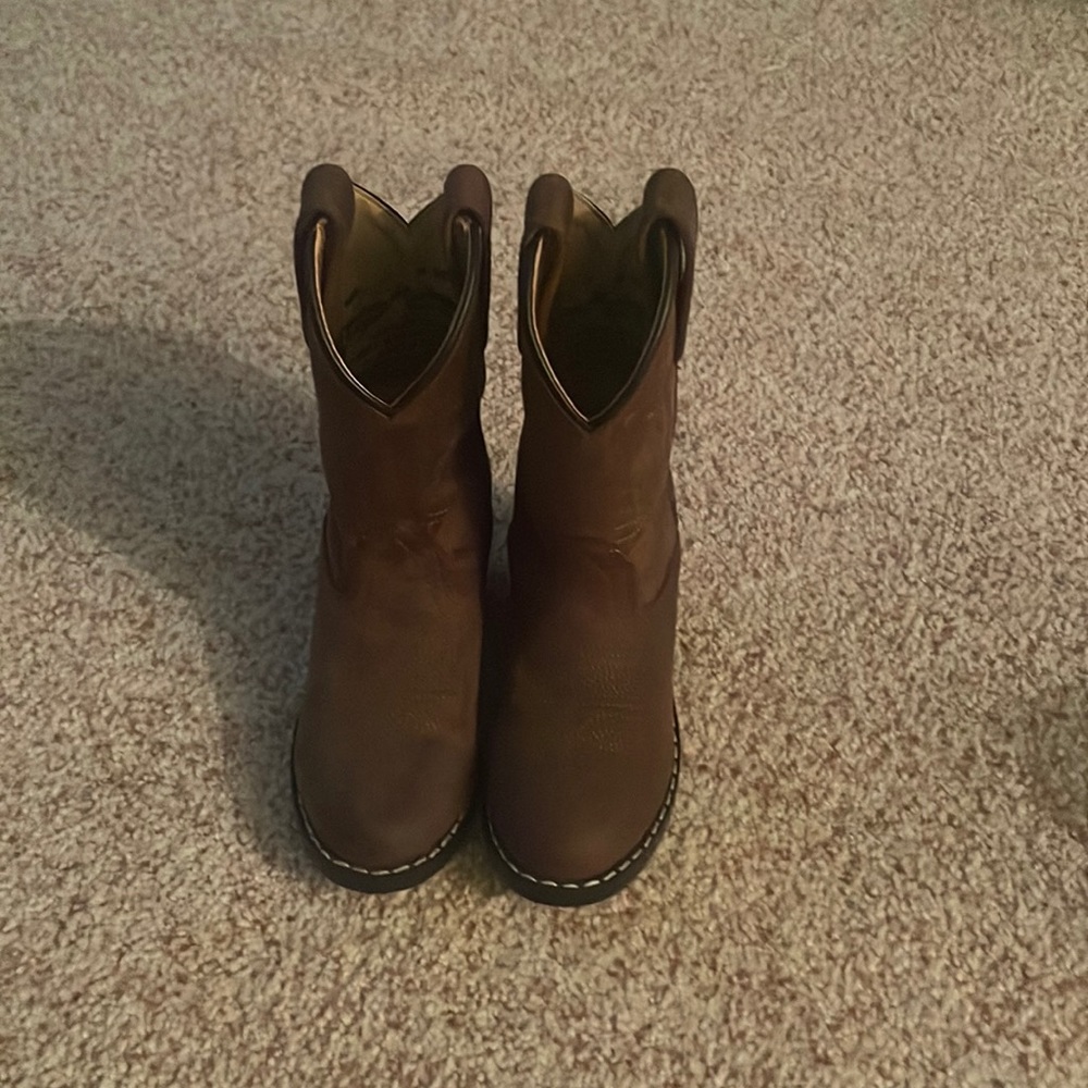 Toddler Size 9 Cowboy boots